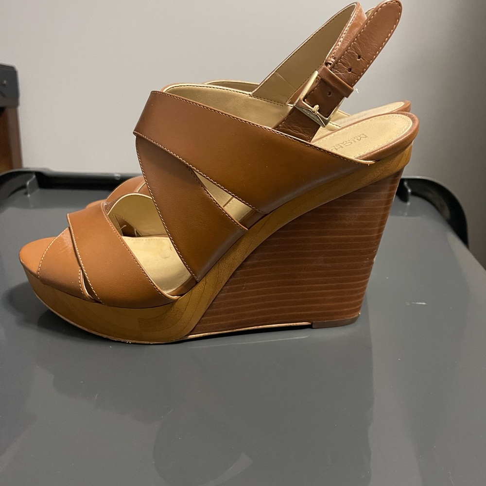 MK Wedges - NEW - Picture 2 of 2